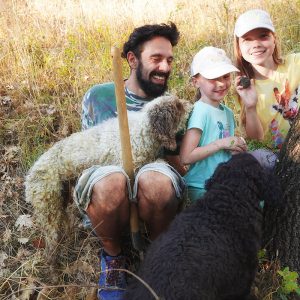 Truffle hunting in Tuscany - Diacceroni Agriturismo Tuscany